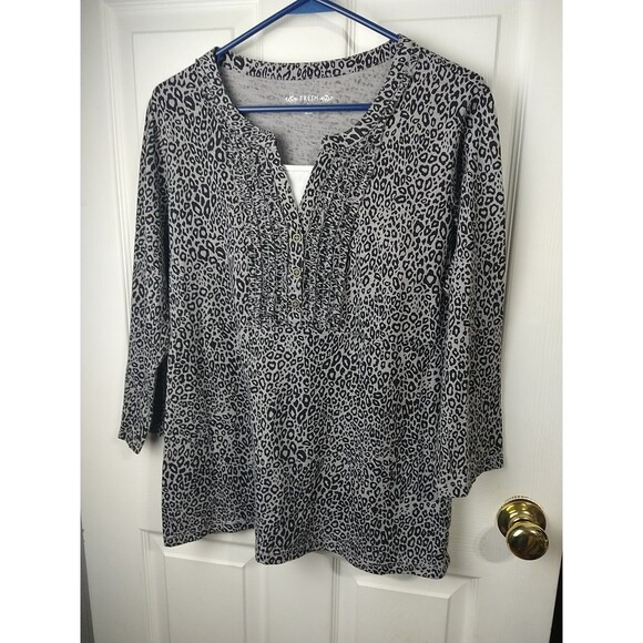 Fresh Woman L Knit Blouse Grey Black Cheetah 3/4 Sleeve Pullover Casual - Picture 2 of 9